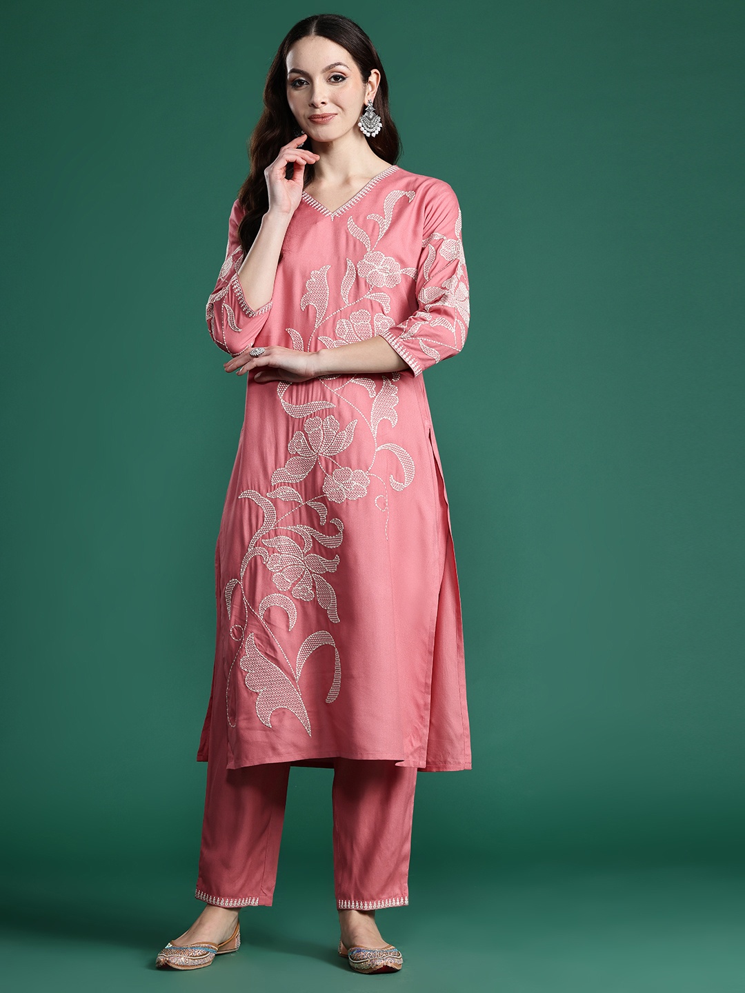 

Indo Era Floral Embroidered Sequinned Pure Cotton Kurta with Trousers, Mauve