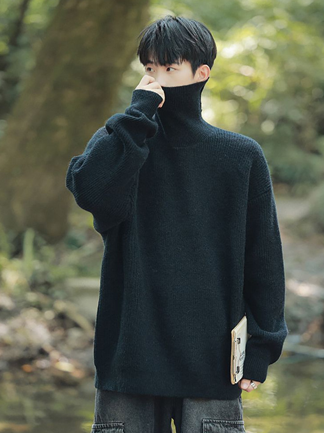 

StyleCast x Revolte Men Longline Pullover, Black
