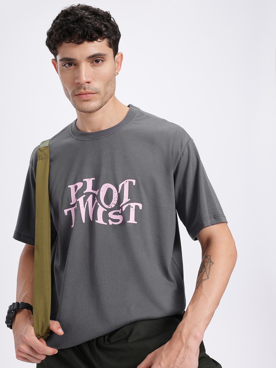 

glitchez Plot Twist Printed Relaxed Fit T-shirt, Grey