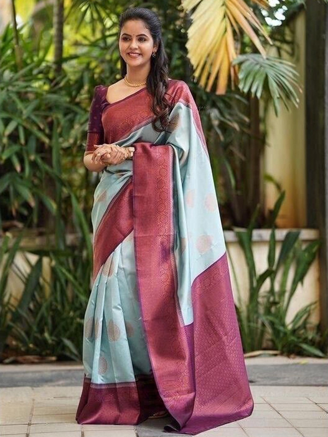 

bansari textiles Woven Design Zari Jute Silk Kanjeevaram Saree, Blue
