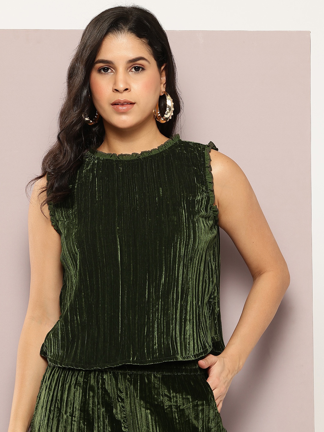 

aaliya Velvet Crop Top, Green