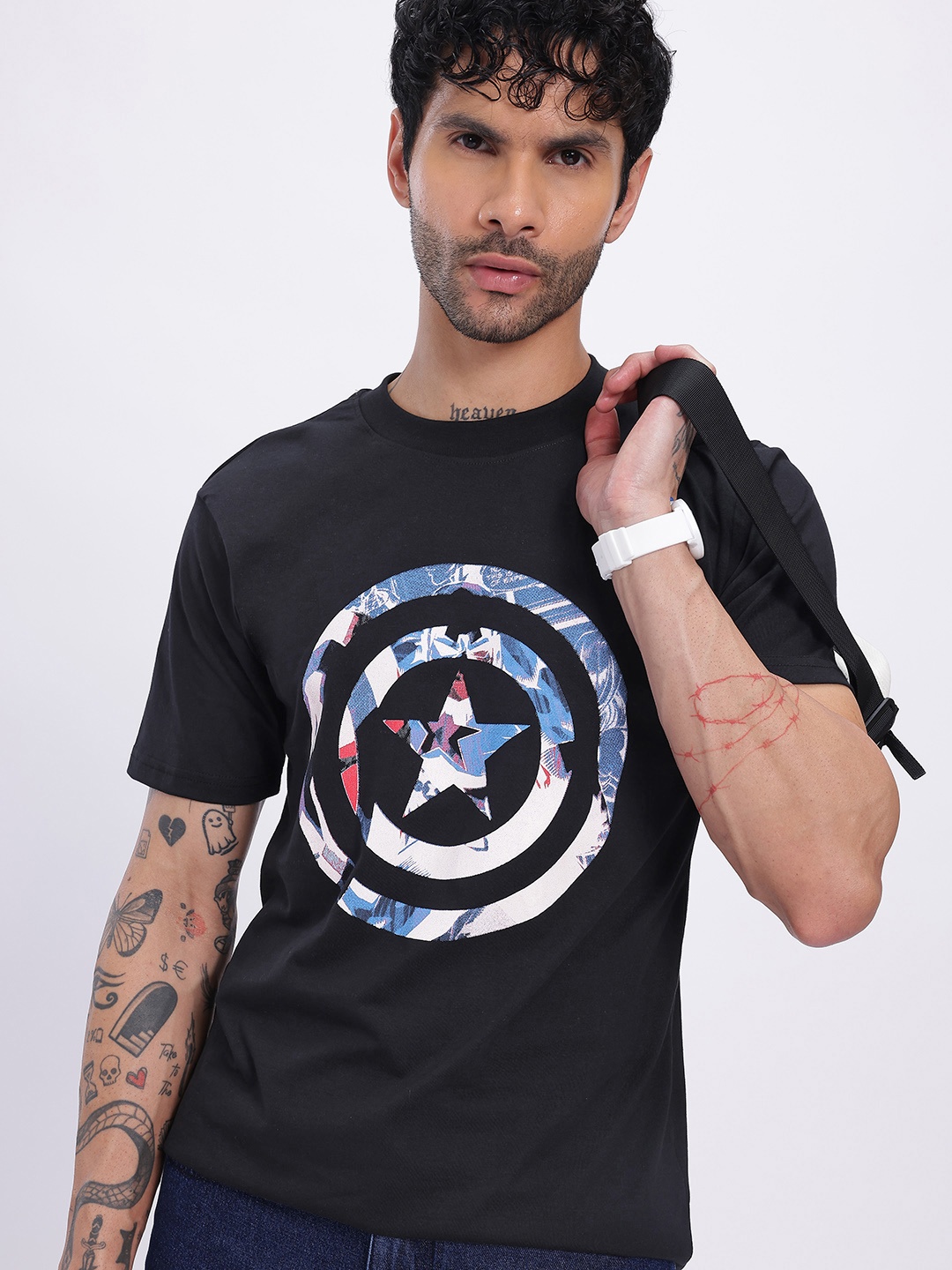 

glitchez Starry Captain Printed Regular Fit T-shirt, Black
