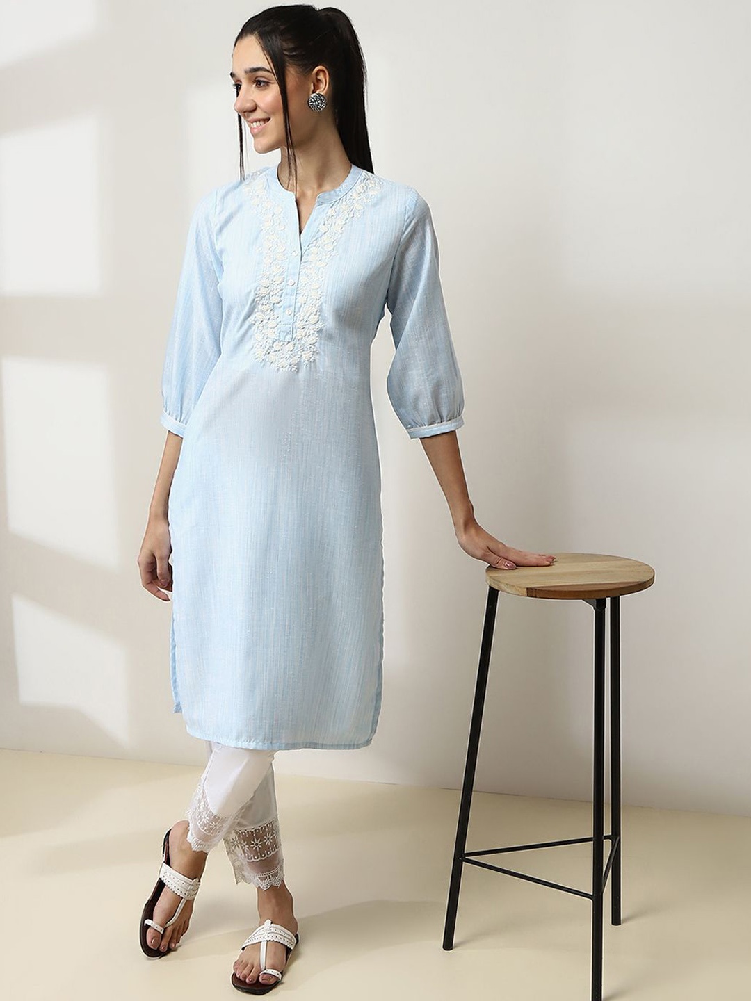 

Rangriti Floral Yoke Design Mandarin Collar Puff Sleeves Cotton Straight Kurta, Blue