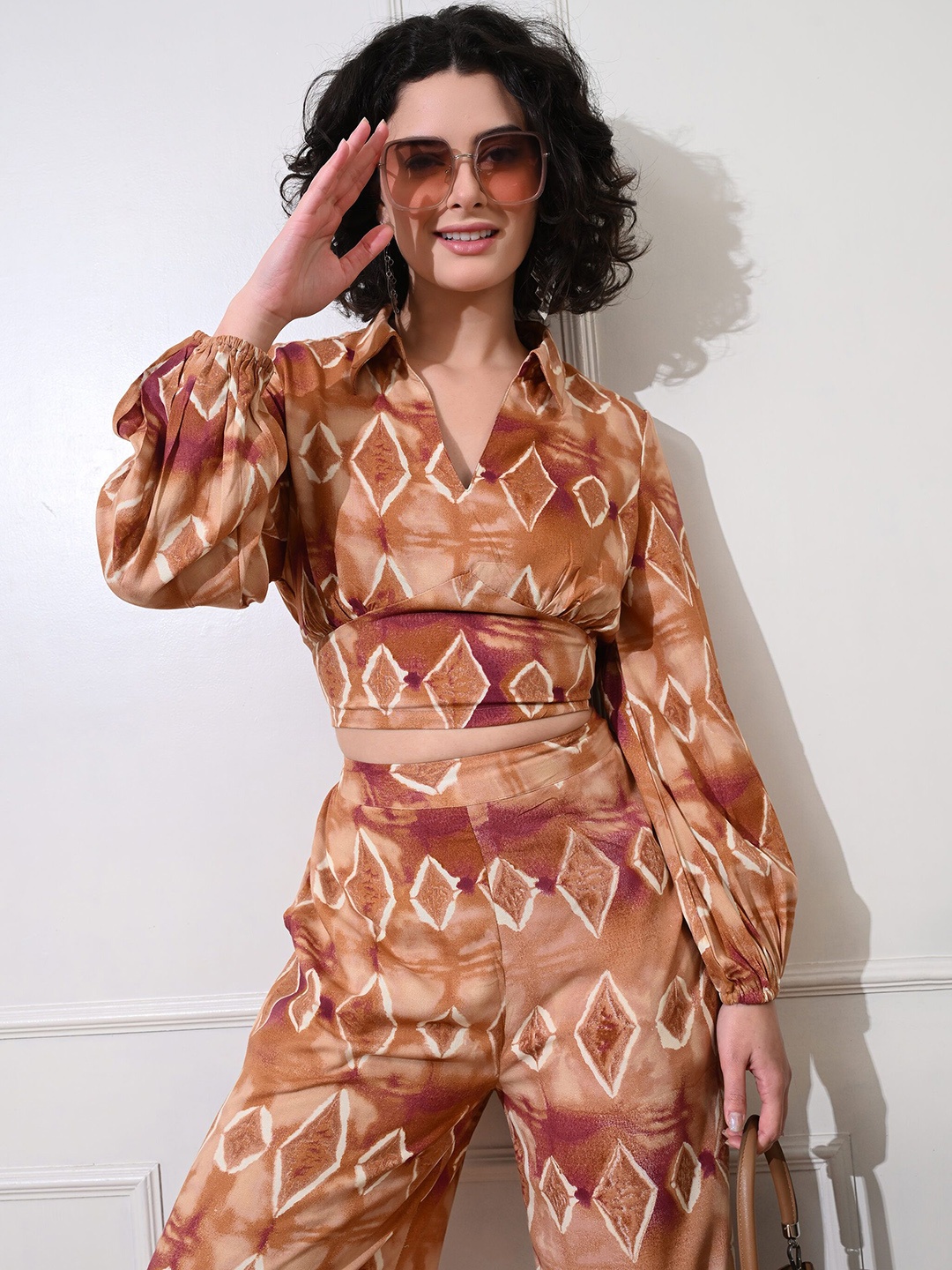 

YELLOW PARROT Geometric Printed Shirt Collar Top With Palazzo, Brown