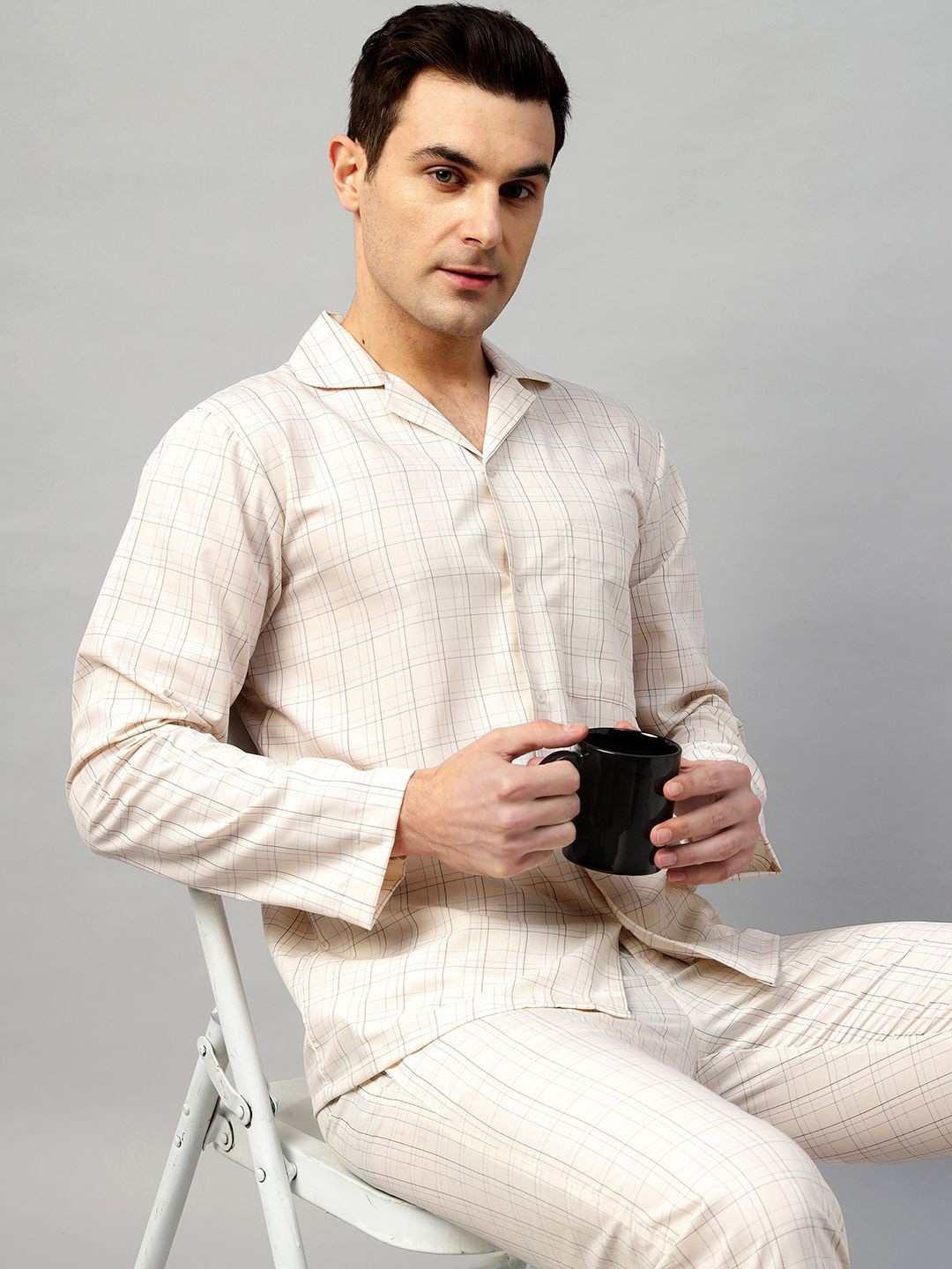 

English Navy Men Checked Wrinkle Resistant Night suit, Beige