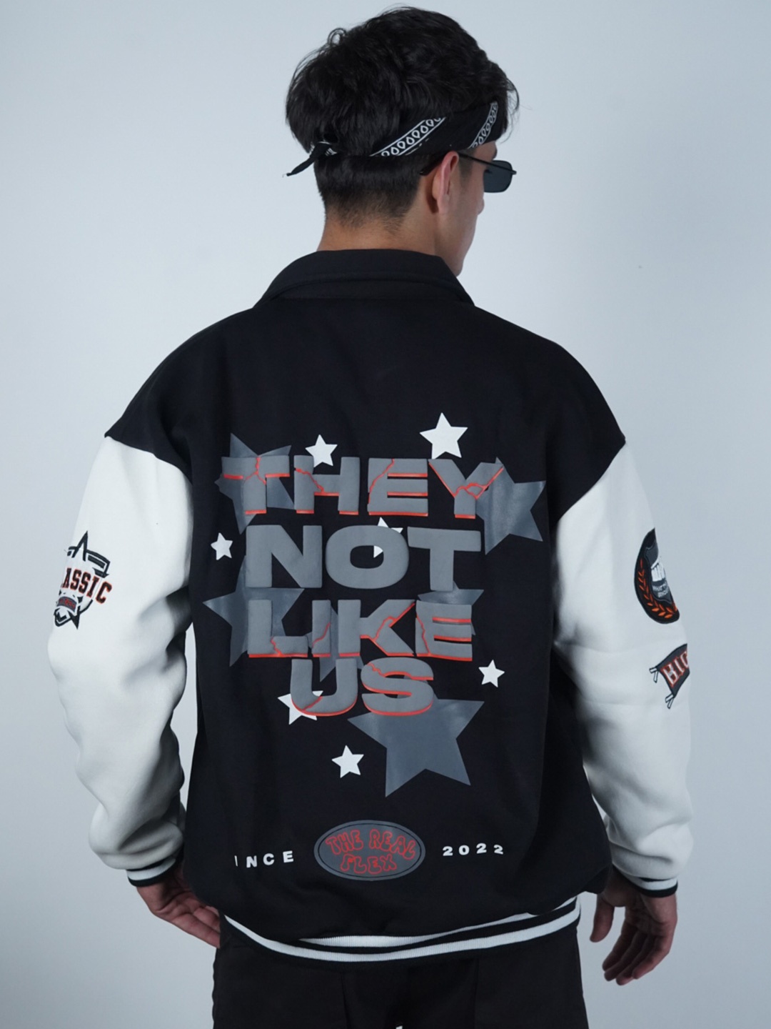 

WHAT THE FLEX Unisex Spread Collar Typography Printed Casual Varsity Jacket, Black