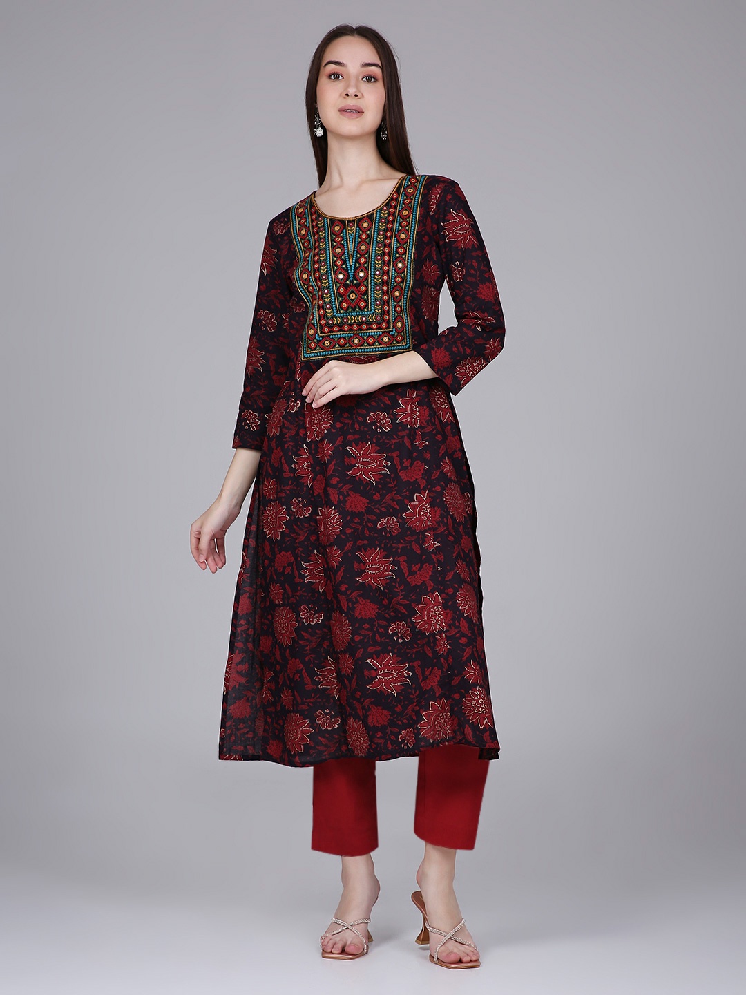 

Saffron Floral Printed Thread Work Pure Cotton Straight Kurtas, Maroon