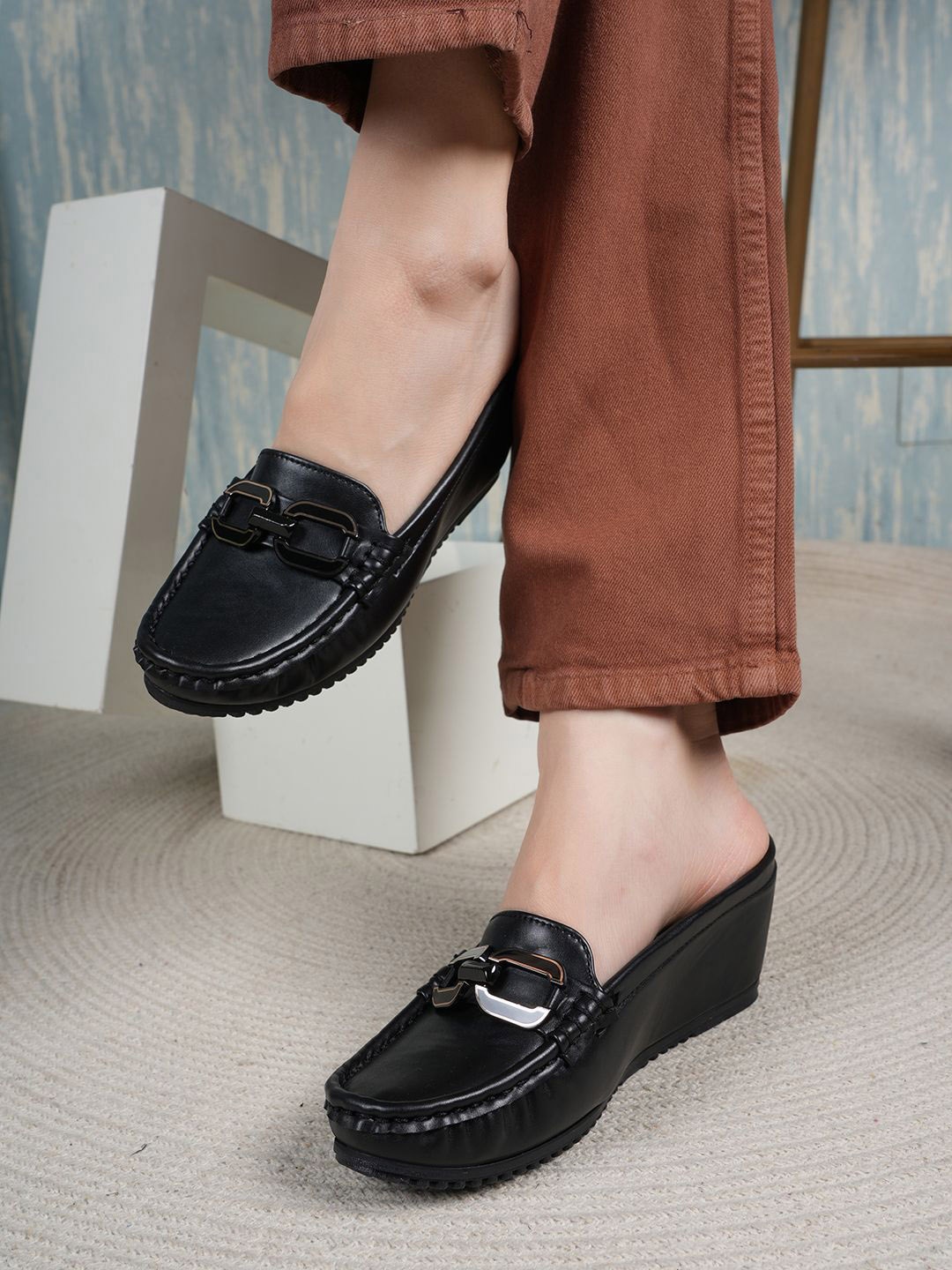 

Mast & Harbour Platform Sandals with Buckles, Black