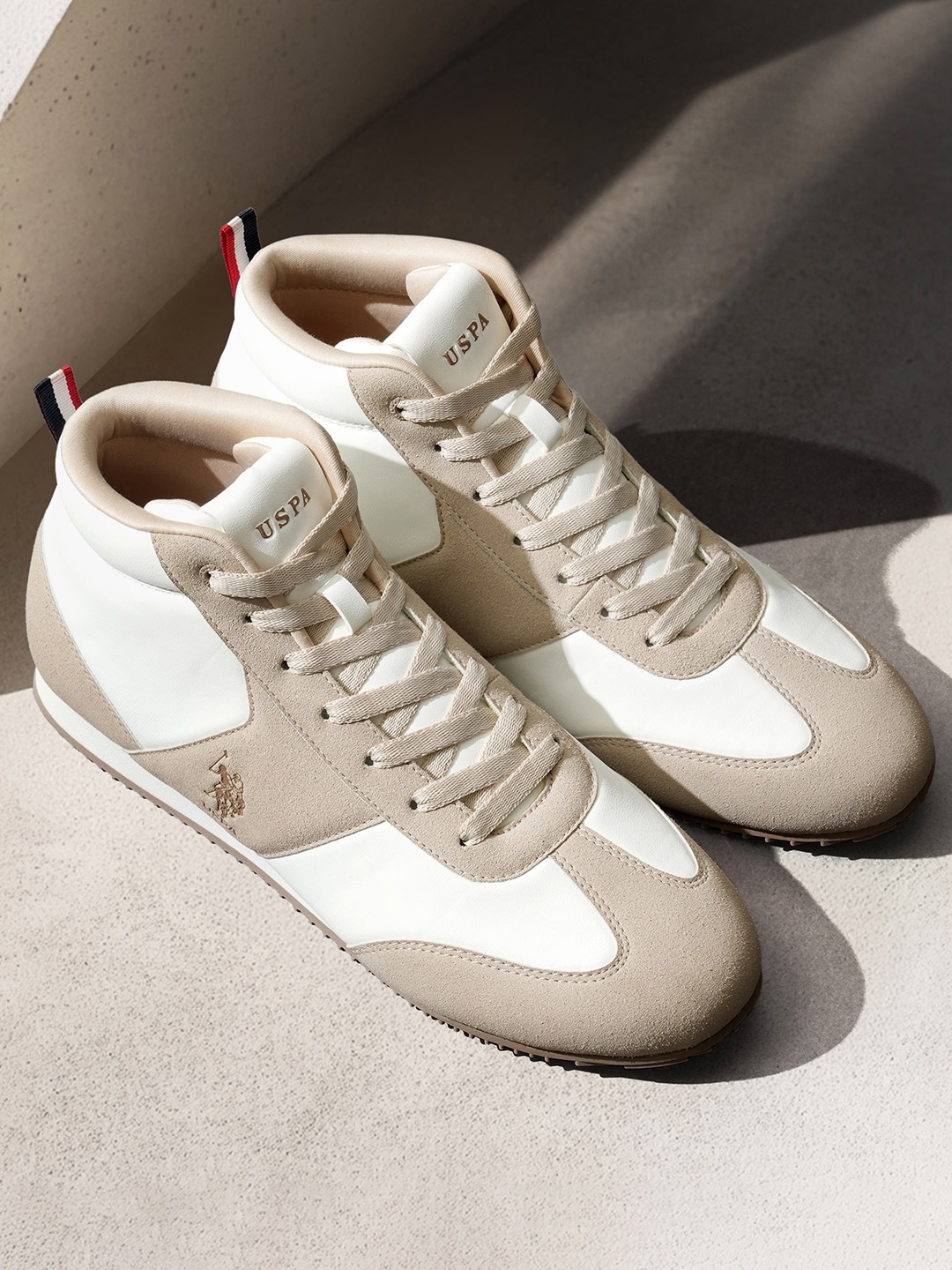 

U.S. Polo Assn. Men Colourblocked Lace-Ups Sneakers, Beige