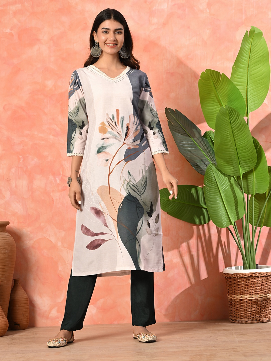 

Sangria Women Grey Poly Rayon Digital Printed Kurta with Pant, White