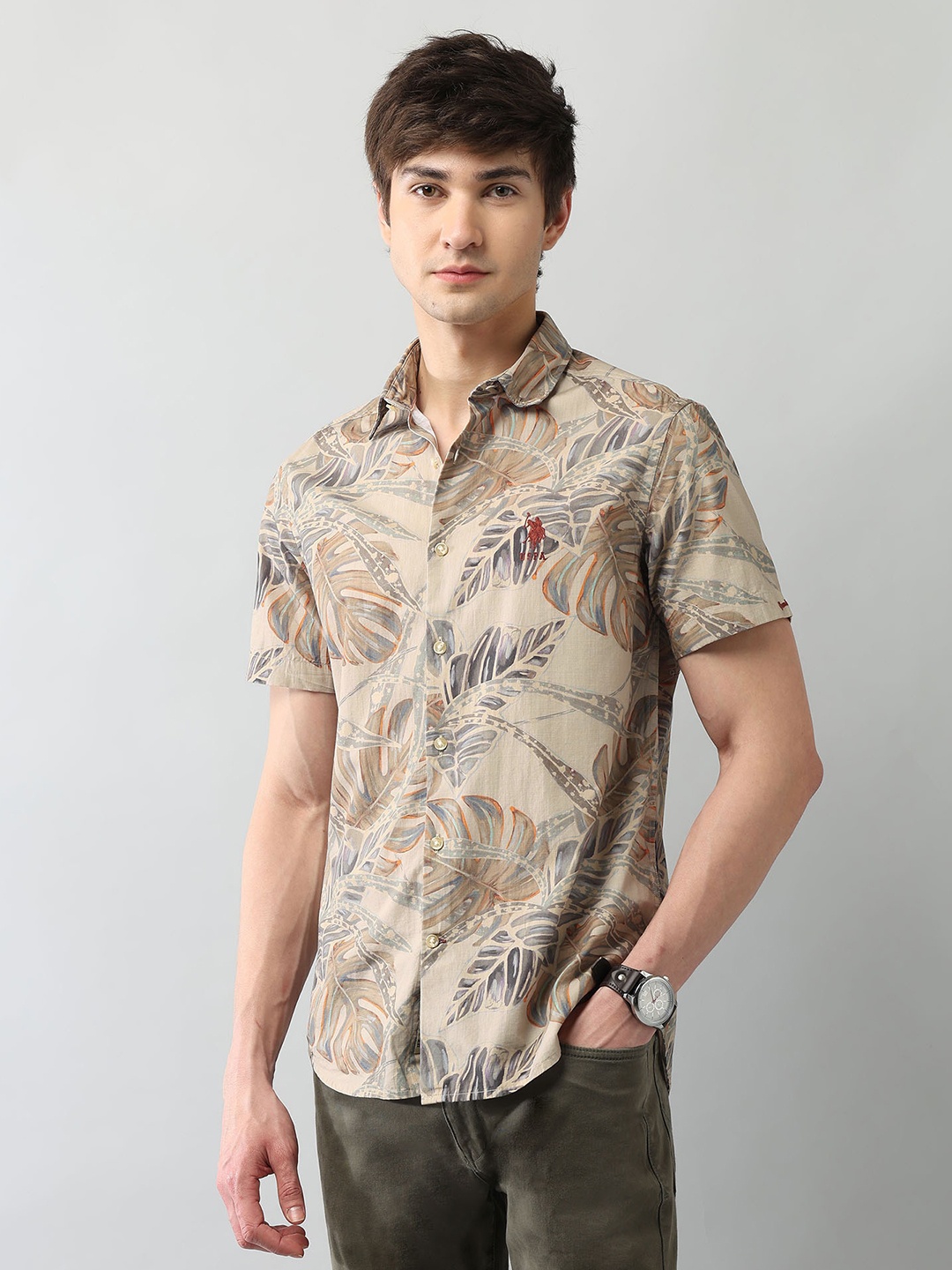 

U.S. Polo Assn. Denim Co. Men Classic Fit Spread Collar Floral Printed Cotton Casual Shirt, Beige
