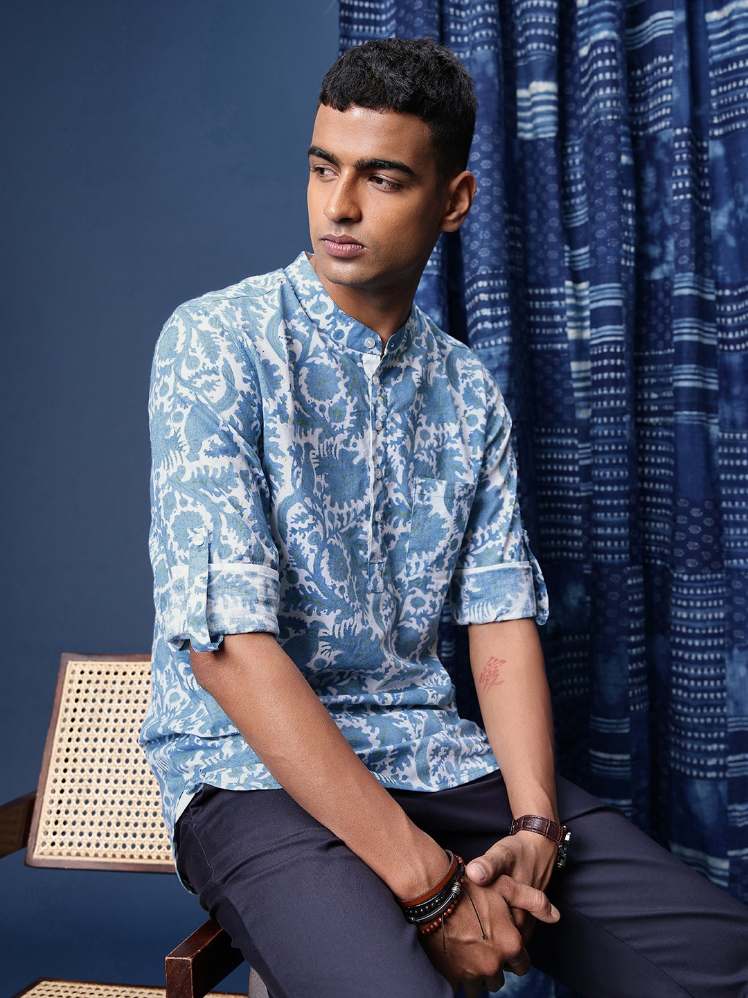 

Taavi Ethnic Motifs Block Printed Roll-Up Sleeves Pure Cotton Kurta, Blue