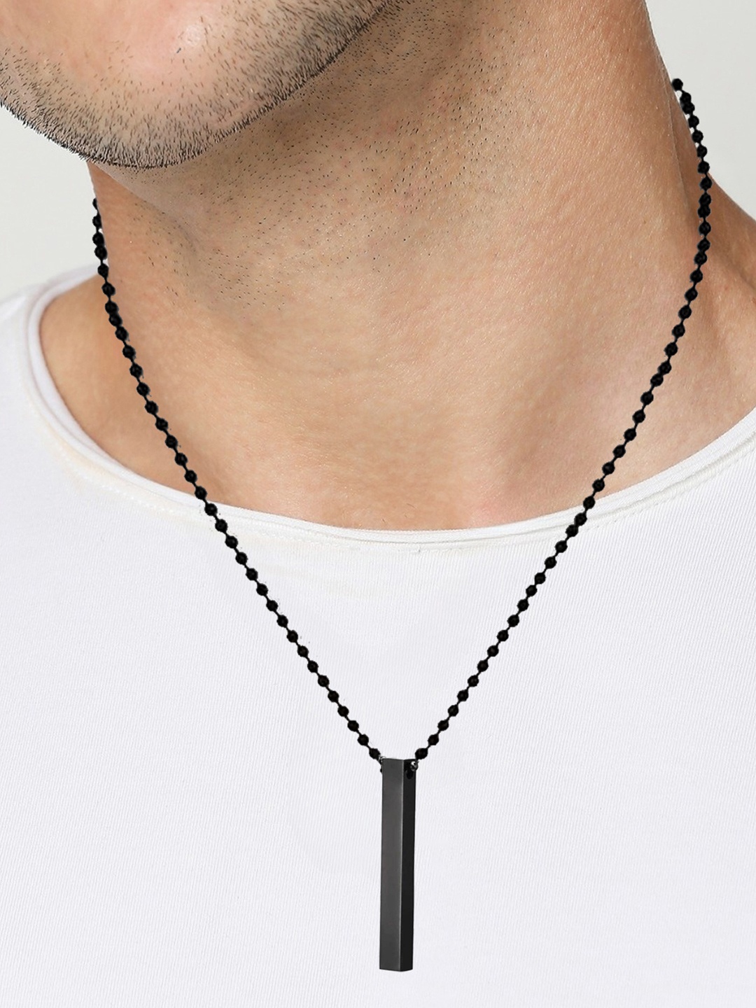 

fabula Contemporary Pendants with Chains, Black