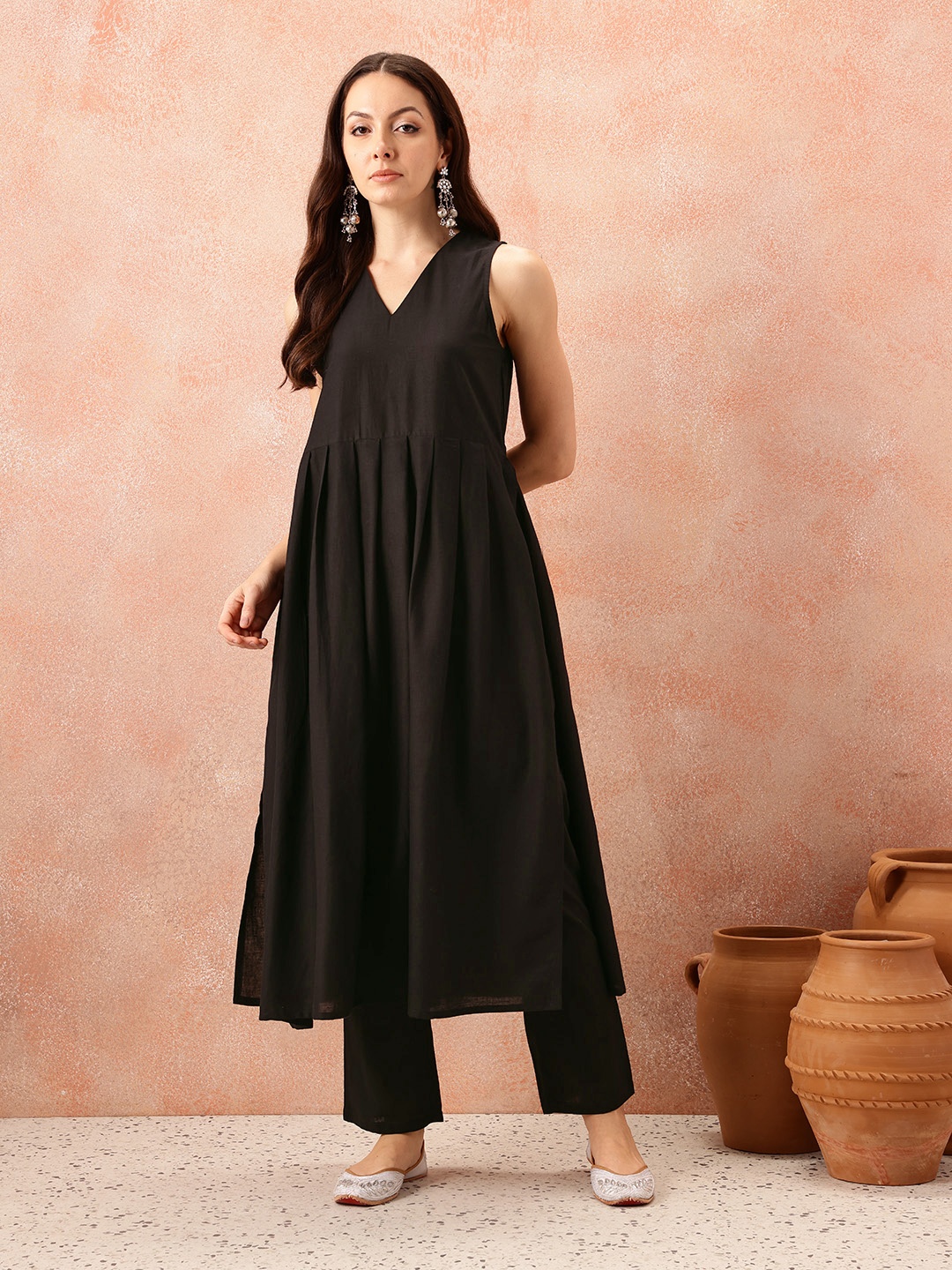 

all about you Women Pleated Kurta with Trousers, Black