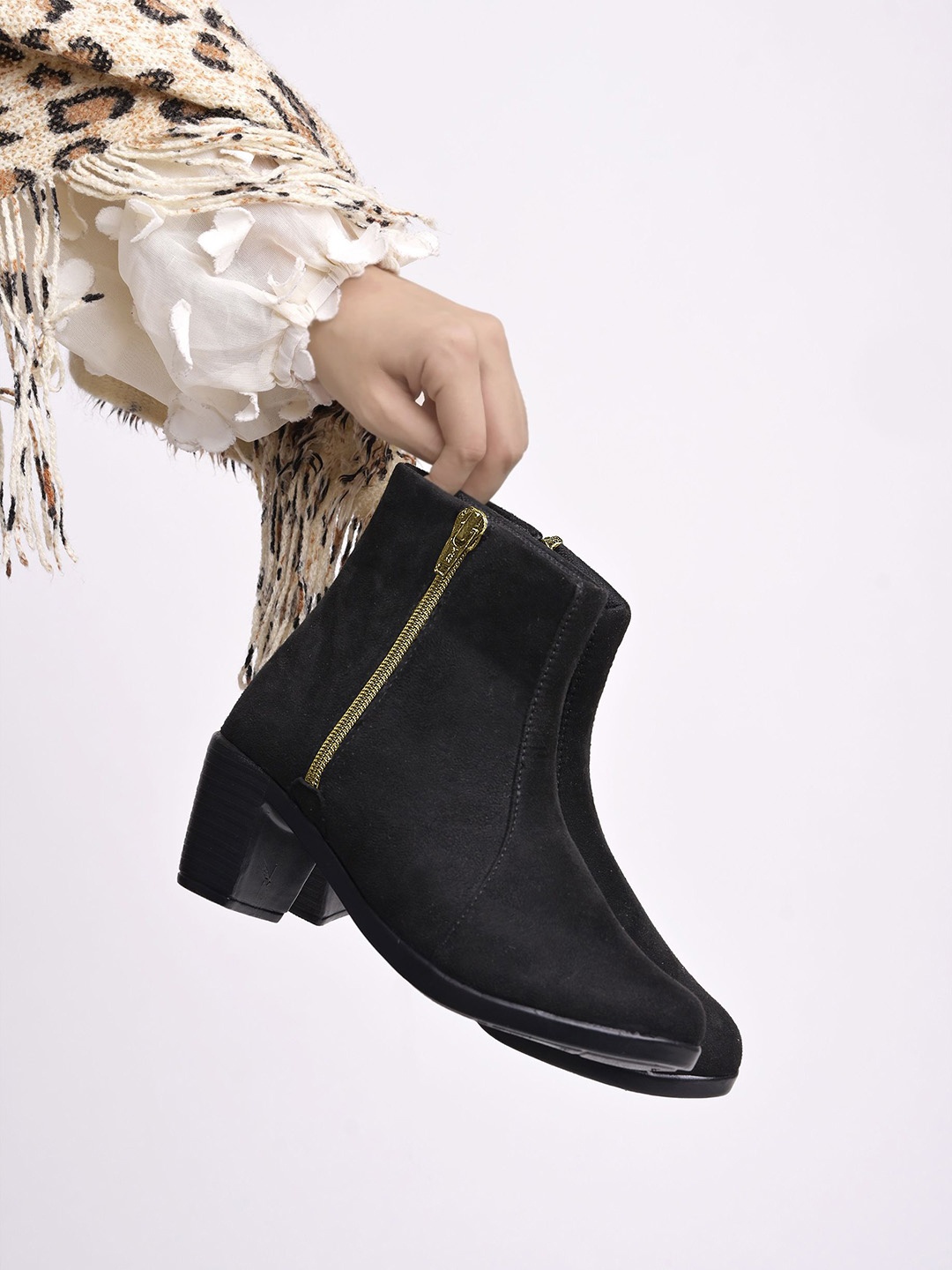 

Shoetopia Girls Blocked Heel Regular Boots, Black