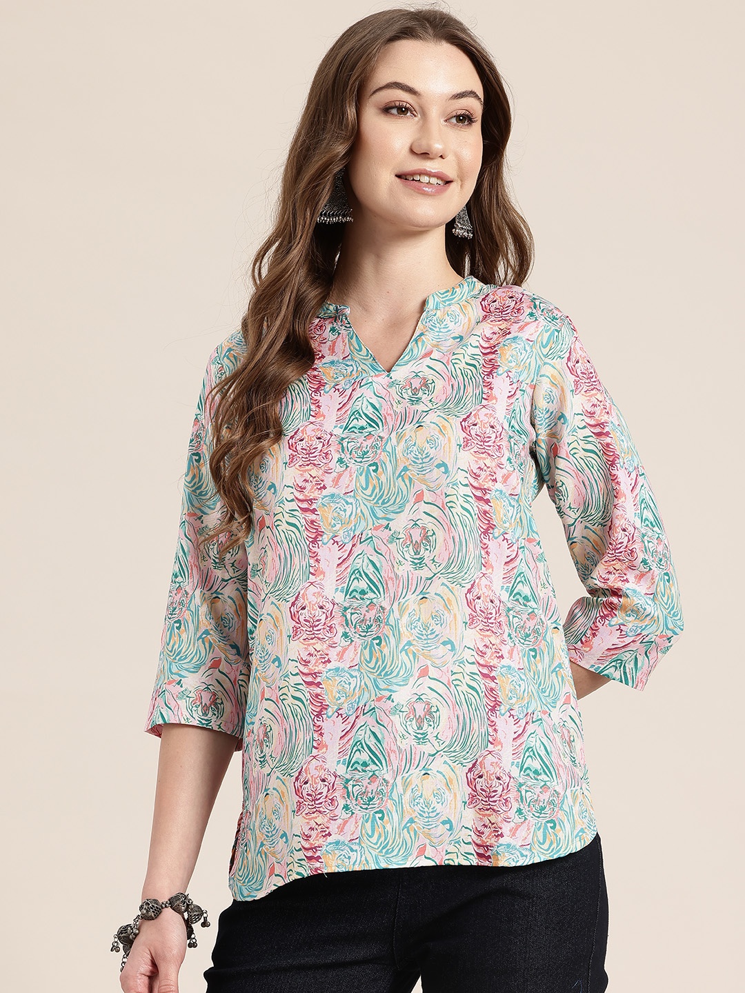 

HERE&NOW Conversational Printed Band Collar Straight Kurti, Green