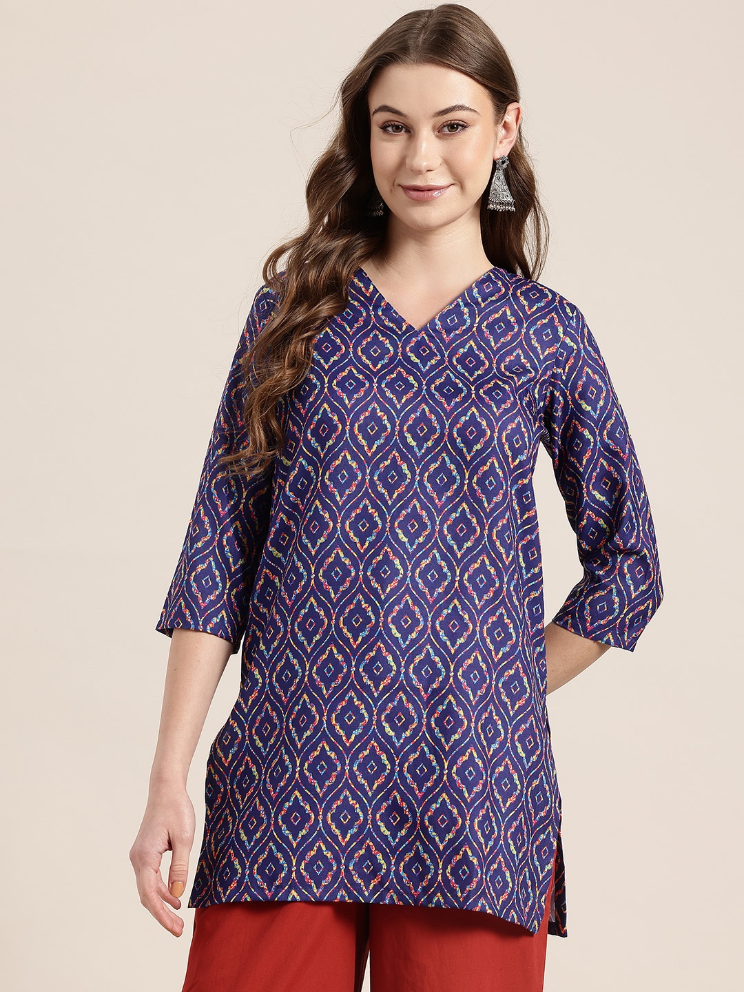 

HERE&NOW Ethnic Motifs Printed V-Neck Straight Kurti, Purple