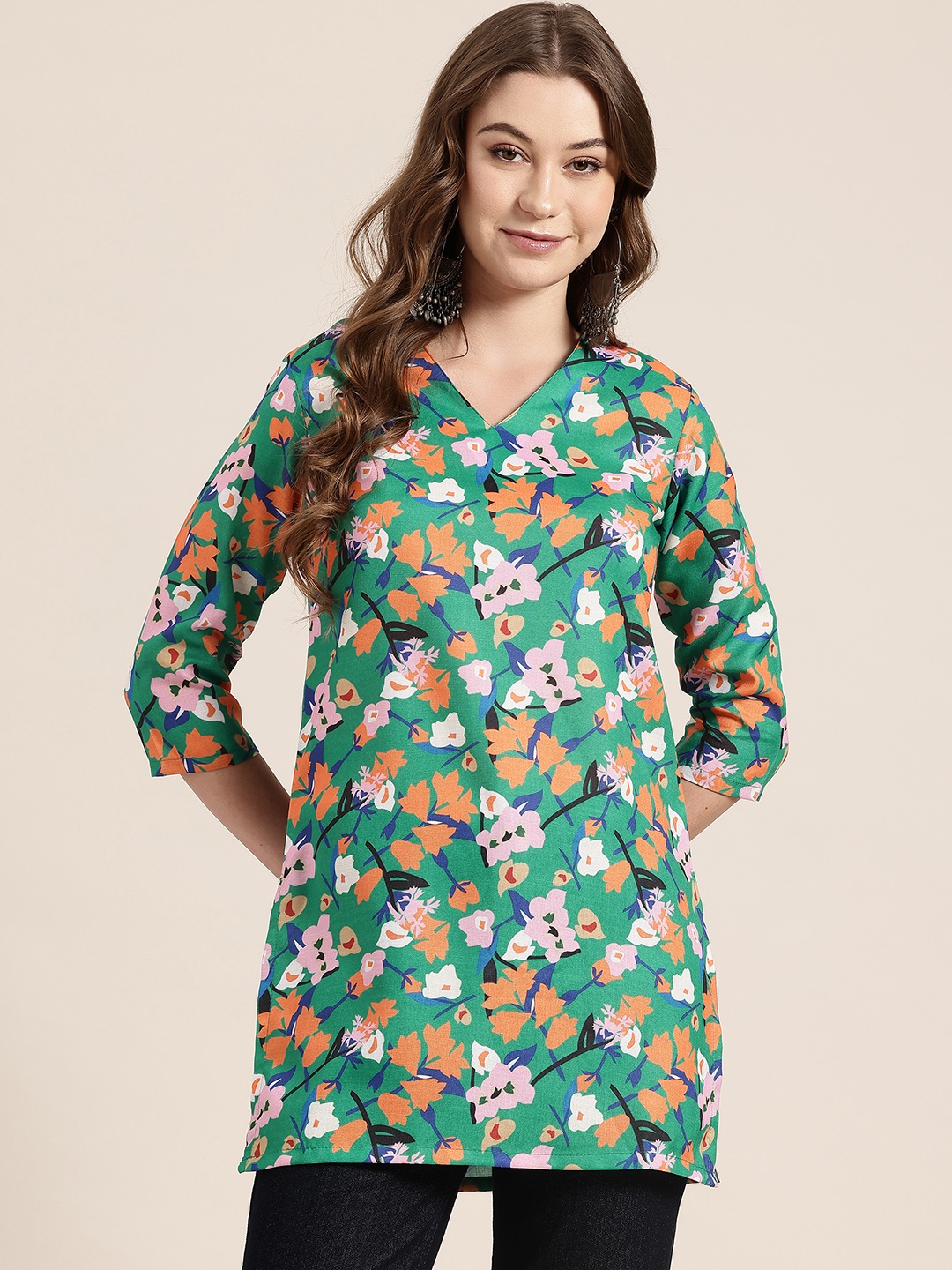 

HERE&NOW Floral Printed V-Neck Straight Kurti, Green