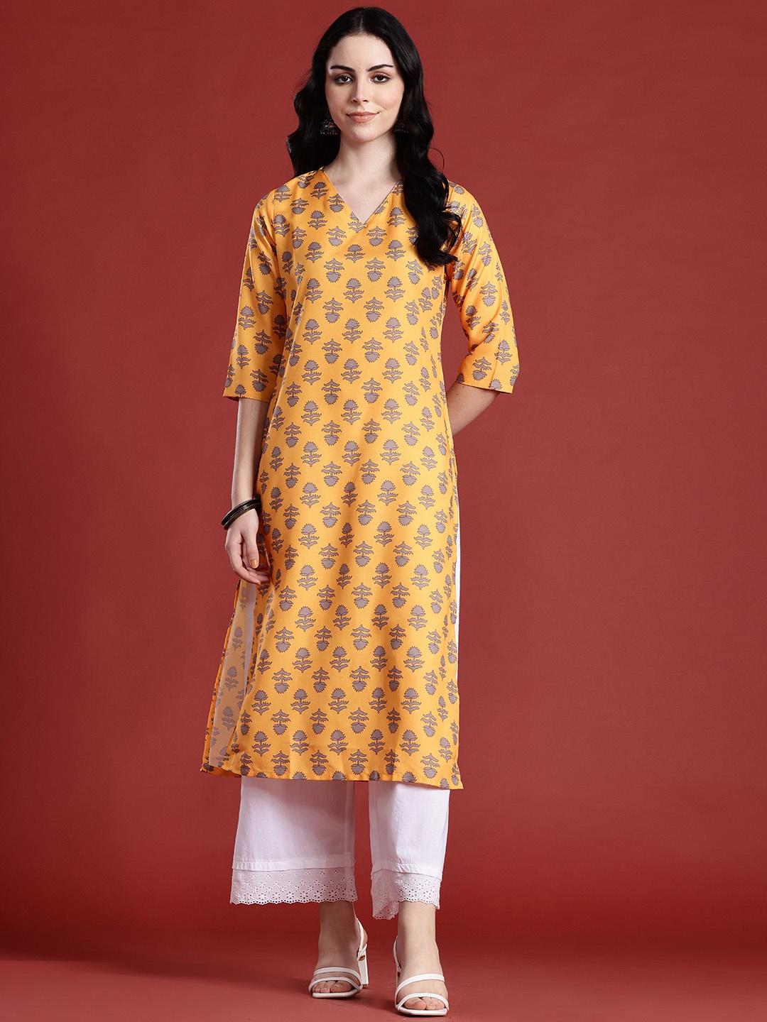 

Anouk Floral Printed V-Neck Straight Kurta, Yellow