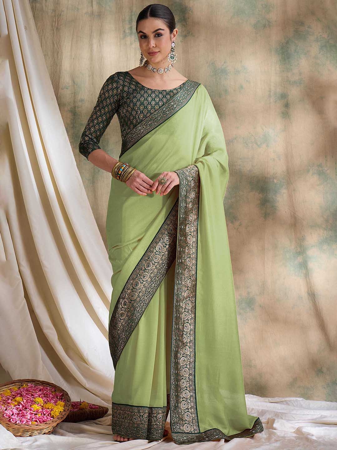 

DEVATITHI Woven Design Saree, Green