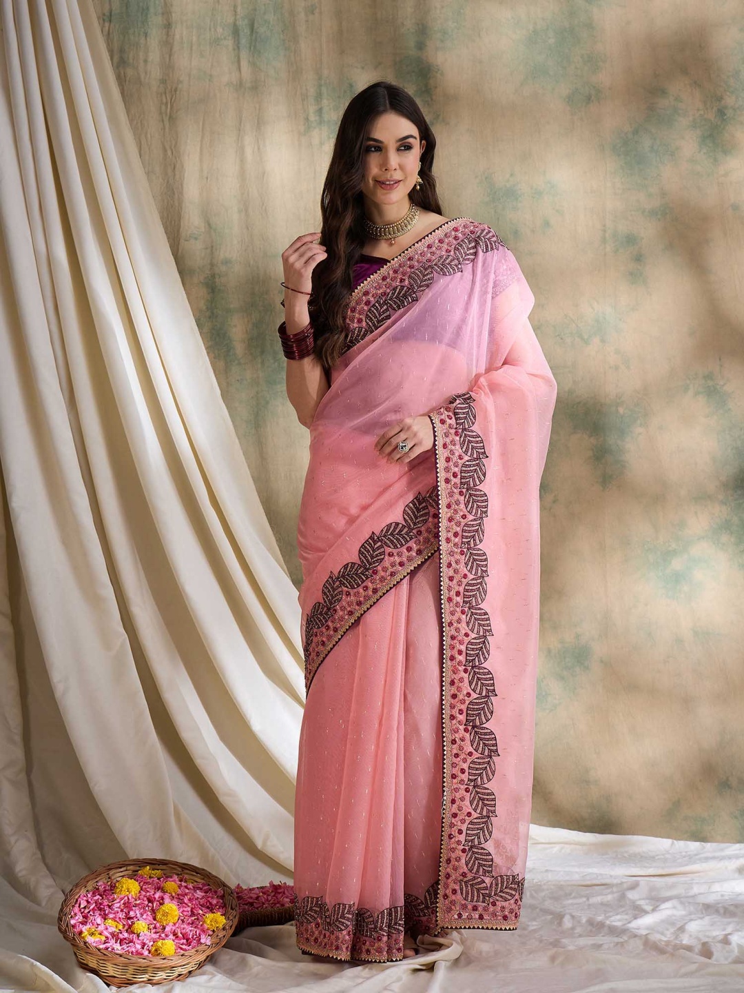 

DEVATITHI Pink Heavy Organza Jacquard Saree