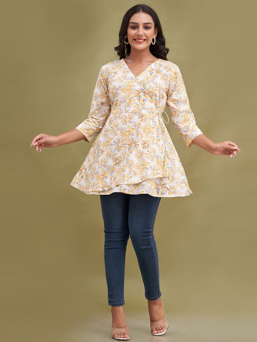 

LIVING ROOTS Floral Block Printed Pure Cotton Kurti, Yellow