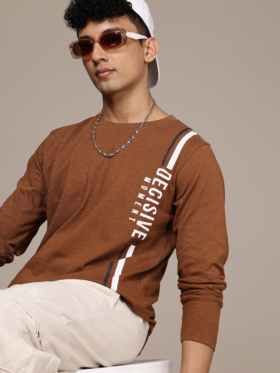 

Moda Rapido Men Typography Printed T-shirt with Striped Detail, Brown