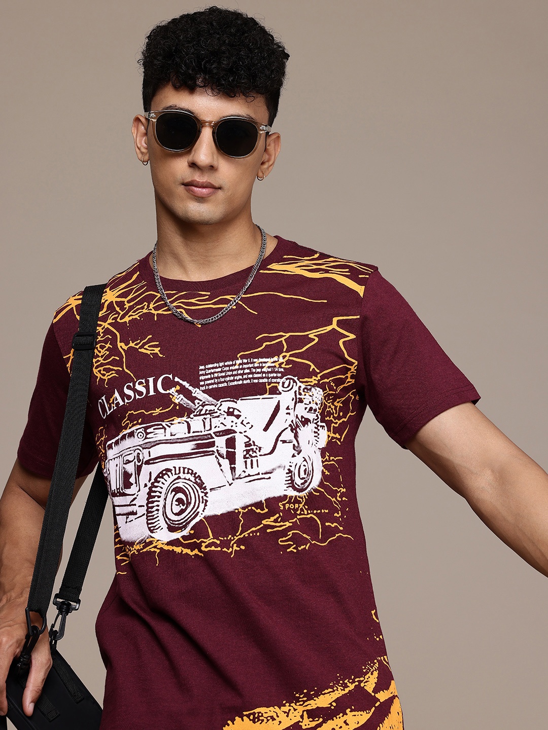 

Moda Rapido Men Graphic Printed T-shirt, Burgundy