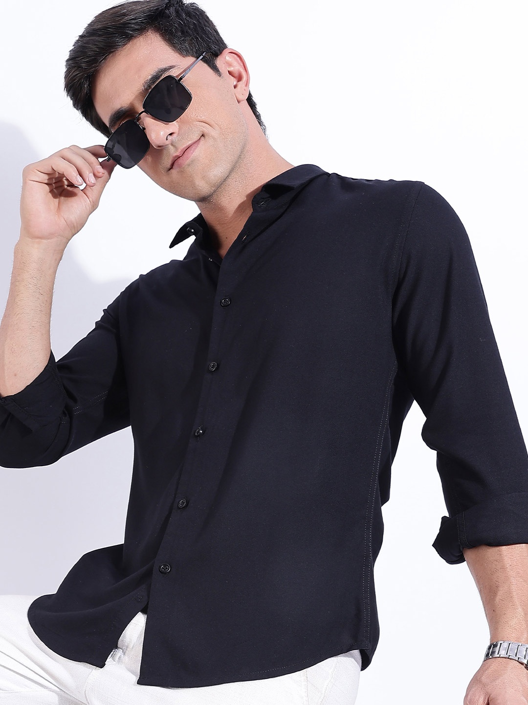 

HERE&NOW Men Spread Collar Solid Casual Shirt, Black