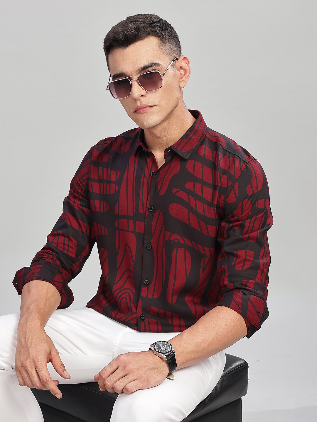 

HERE&NOW Men Spread Collar Abstract Printed Casual Shirt, Maroon