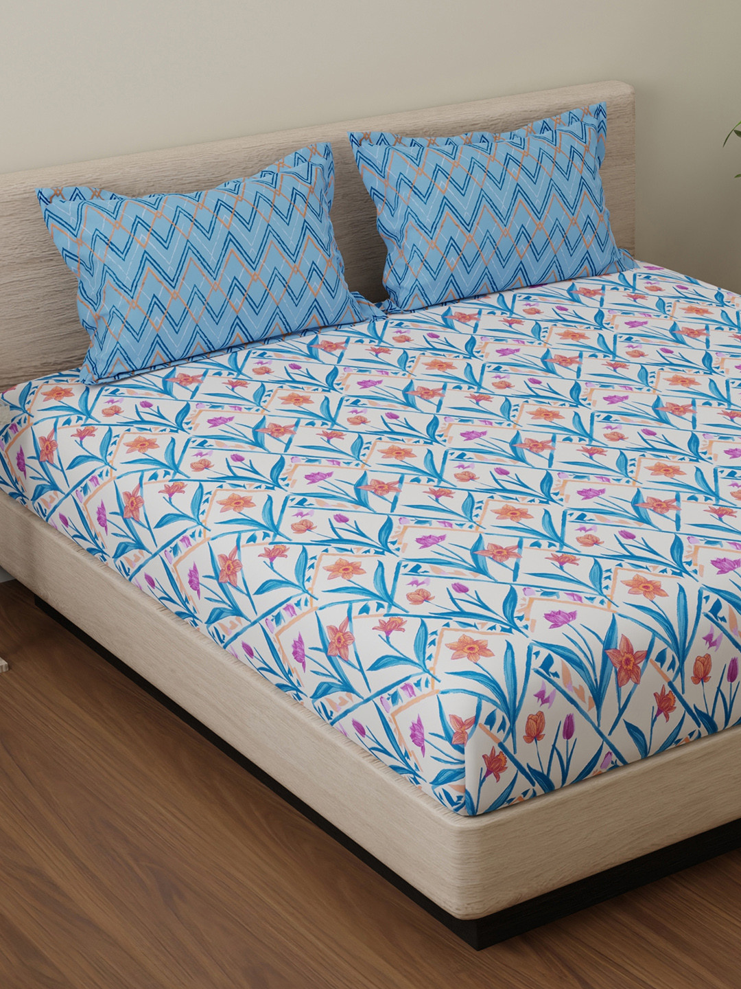 

Huesland White & Blue Floral Printed 144 TC Cotton Queen Bedsheet Set 2.43 m x 2.23 m