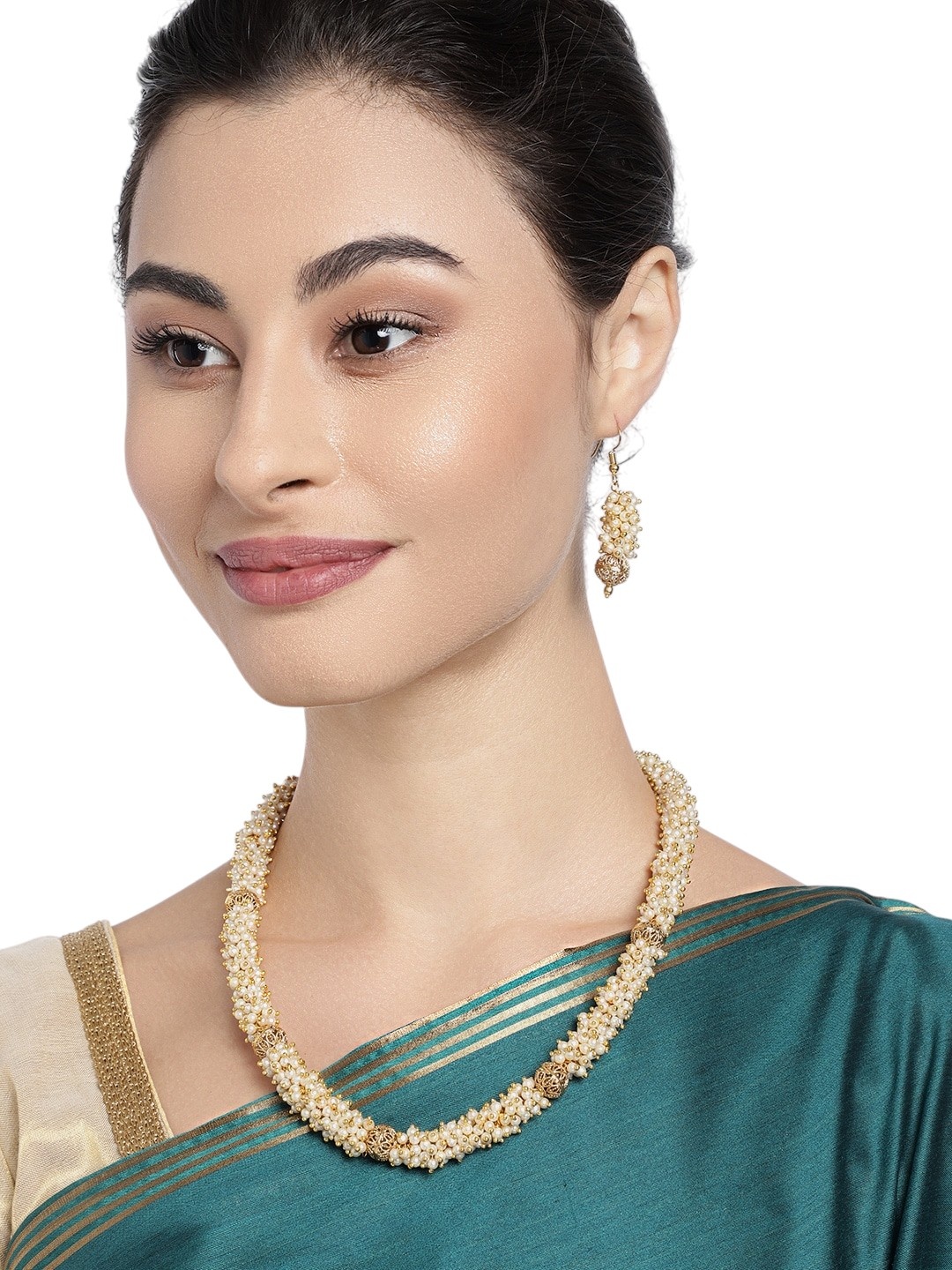 

Anouk Gold-Plated And White Pearls Necklace And Earrings