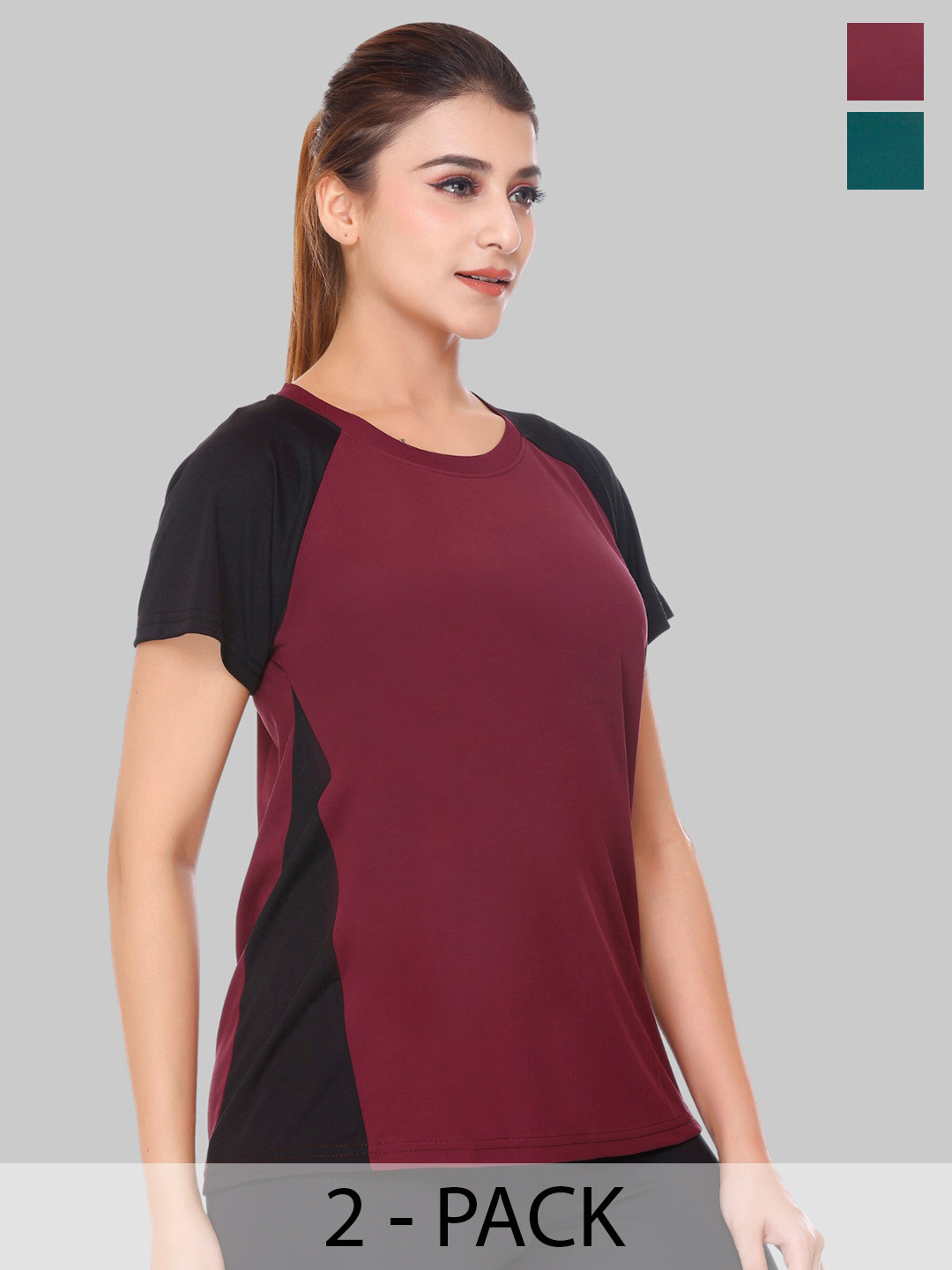 

White Moon Women 2 Pockets T-shirt, Maroon