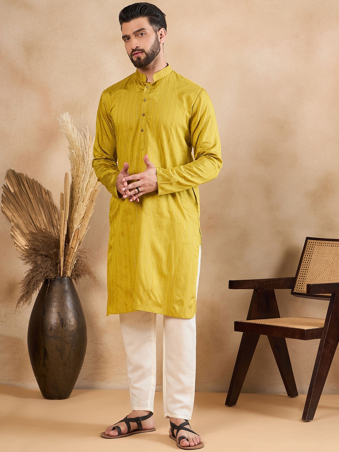 

SWAGG INDIA Geometric Woven Design Mandarin Collar Straight Kurta, Mustard