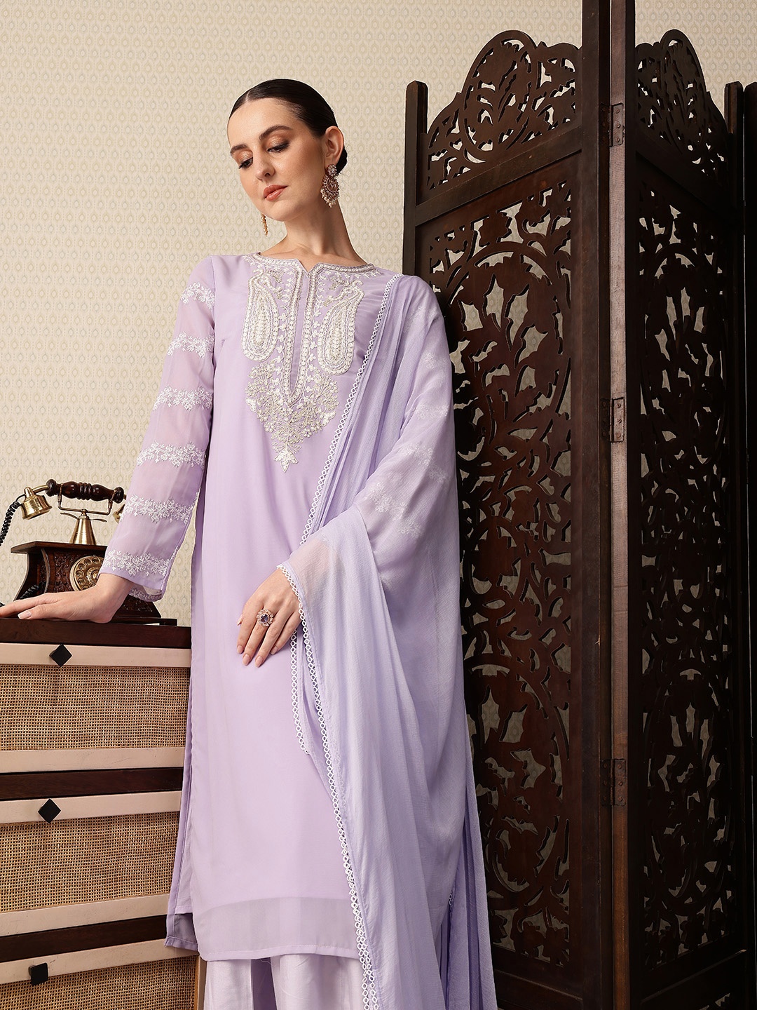

House of Pataudi Paisley Yoke Design Thread Work Jashn Kurta with Sharara & Dupatta, Lavender
