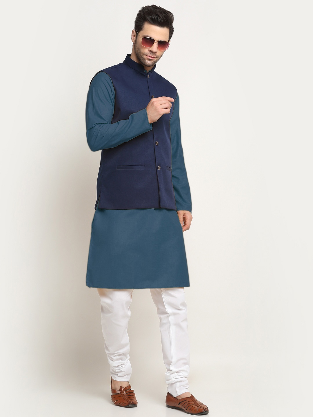 

KRAFT INDIA Mandarin Collar Straight Kurta With Pyjama And Nehru Jacket, Blue