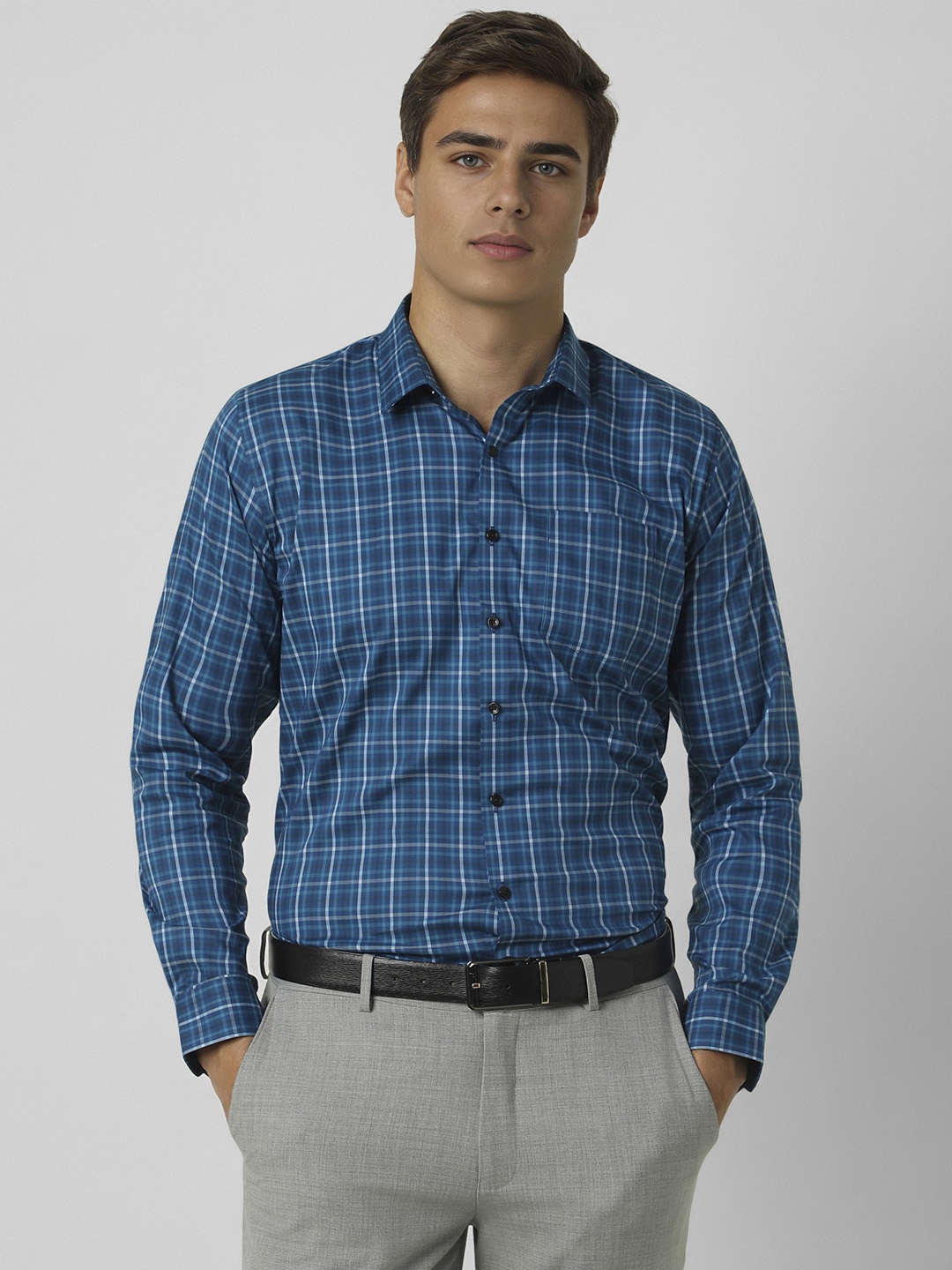 

Van Heusen Men Slim Fit Spread Collar Tartan Checked Cotton Formal Shirt, Blue