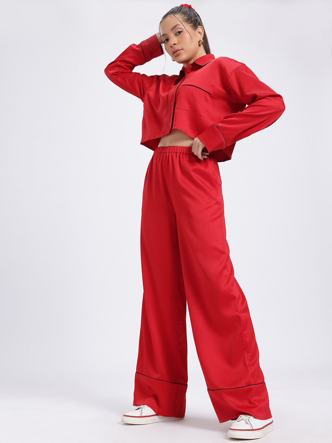 

glitchez Feisty Red Oversize fit Co-Ord Set Comes With a Scrunchie