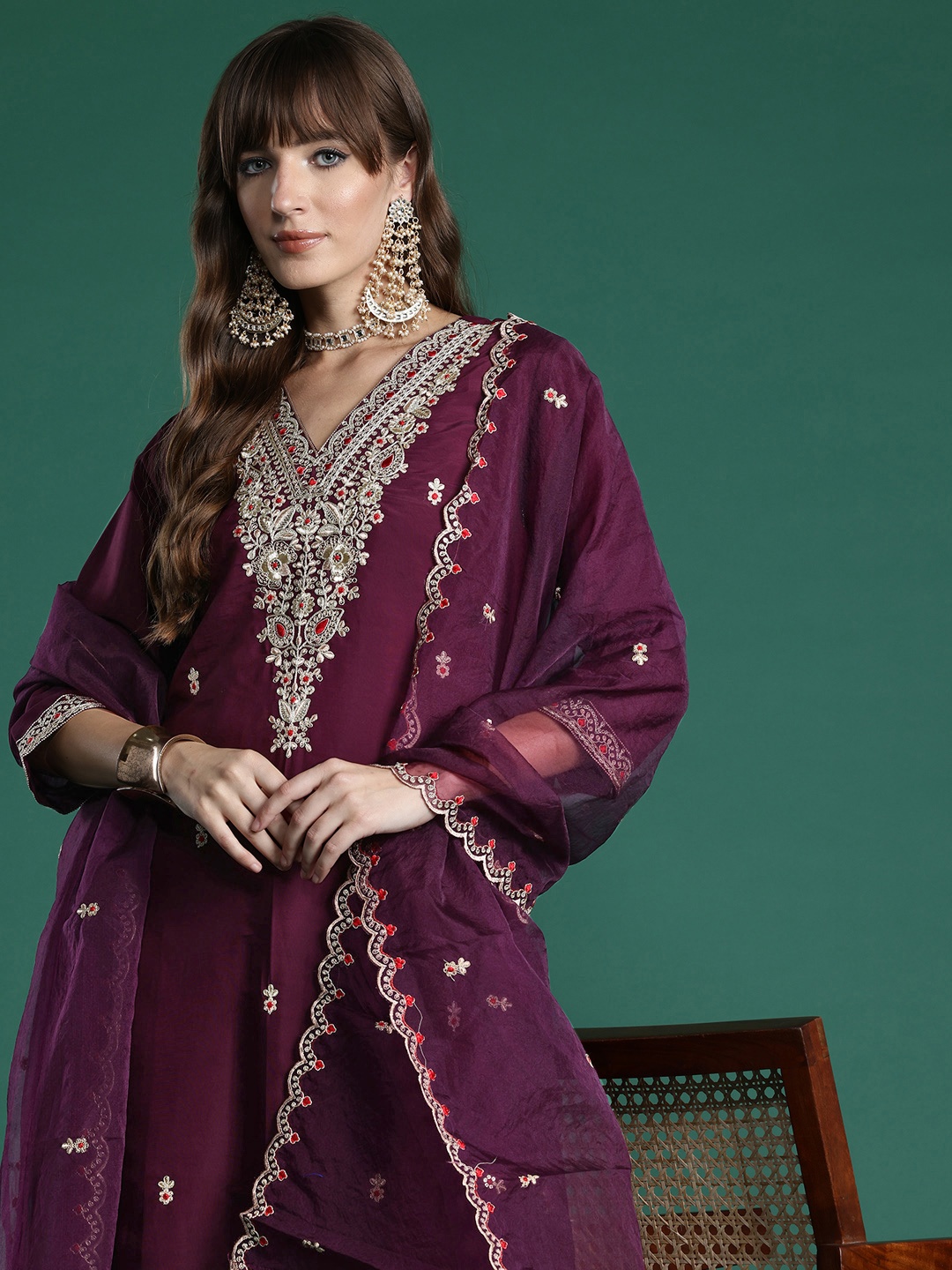 

Indo Era Floral Embroidered Sequinned Kurta with Trousers & With Dupatta, Burgundy