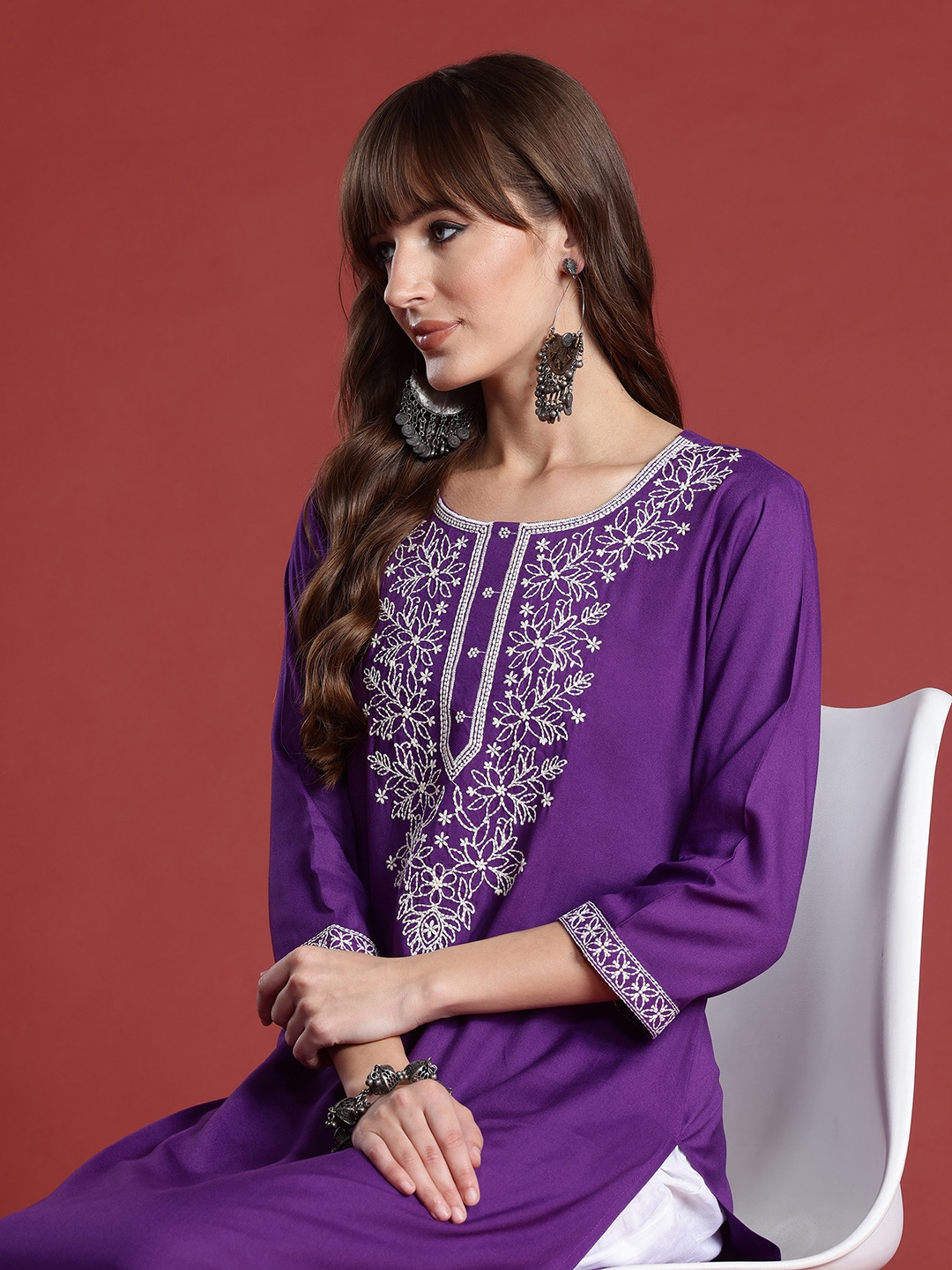 

Indo Era Women Floral Embroidered Thread Work Kurta, Purple