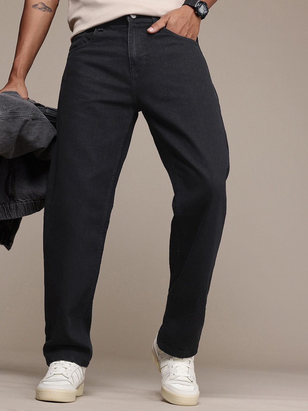 

The Roadster Life Co. Men Straight Fit Pure Cotton Jeans, Black