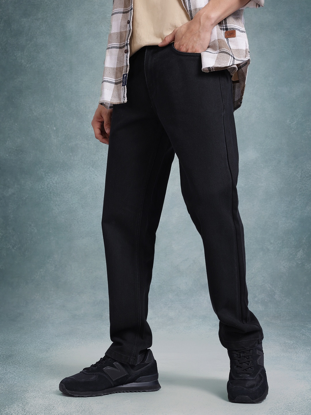 

The Roadster Life Co. Men Slim Fit Jeans, Black
