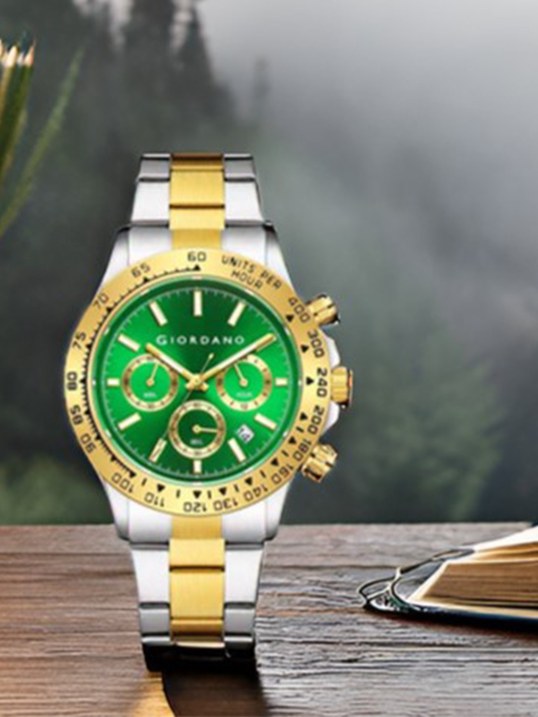 

GIORDANO Men Dial & Stainless Steel Bracelet Style Straps Analogue Watch GZ-50116-22, Green