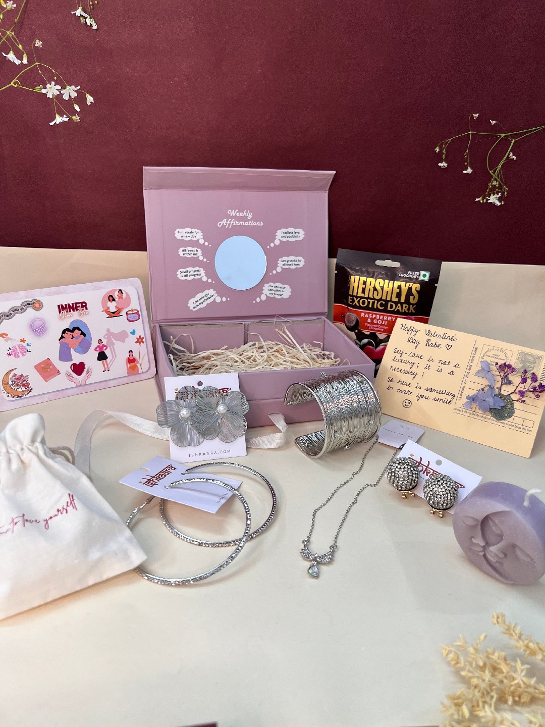 

ISHKAARA Crystal, Heart Flower Gifting Valentine Hamper For Her, Silver
