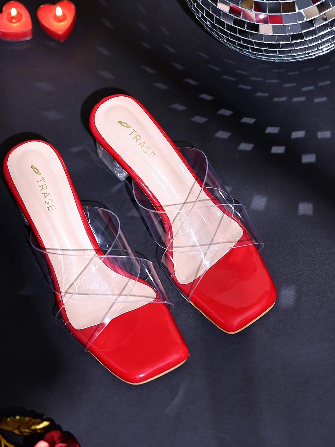 

TRASE Block Sandals, Red