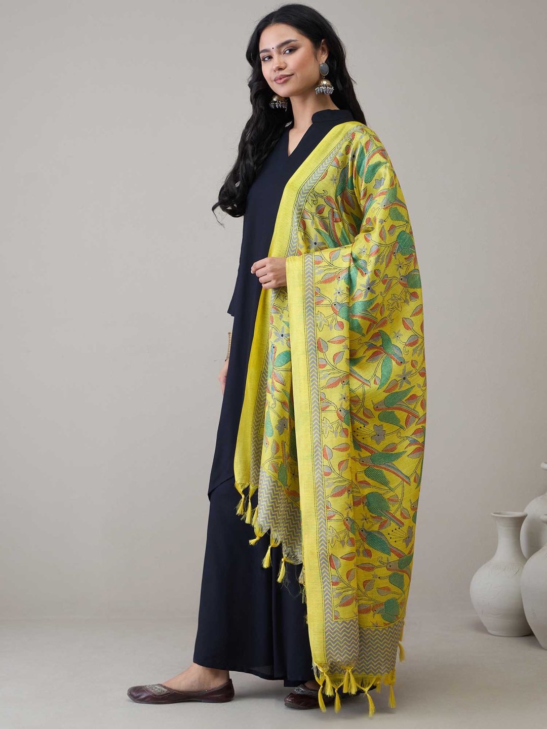 

InWeave Women Pleated Kurta with Trousers & With Dupatta, Black