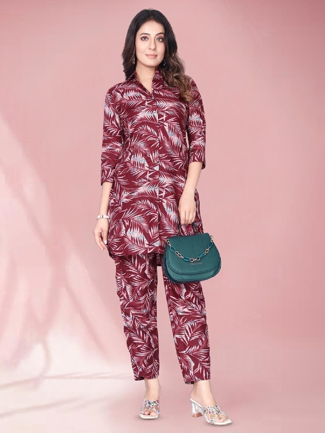 

Acriine Women Printed Co-Ord Set, Maroon