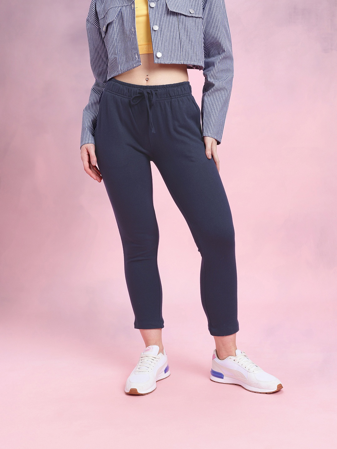 

DressBerry Women Solid Cropped Track Pants, Navy blue
