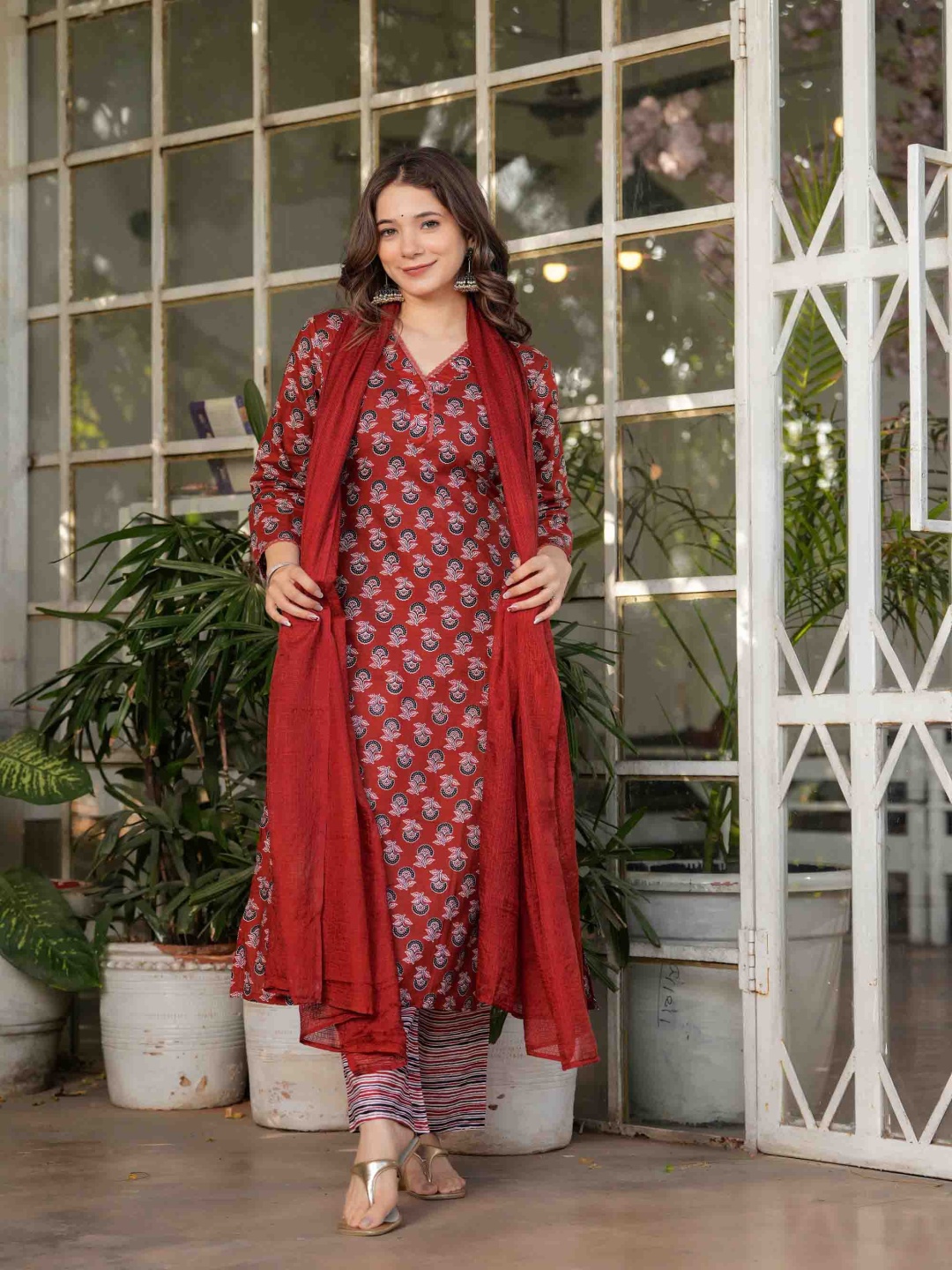 

Moda Rapido Floral Printed V-Neck Pure Cotton Straight Kurta With Trousers And Dupatta, Red