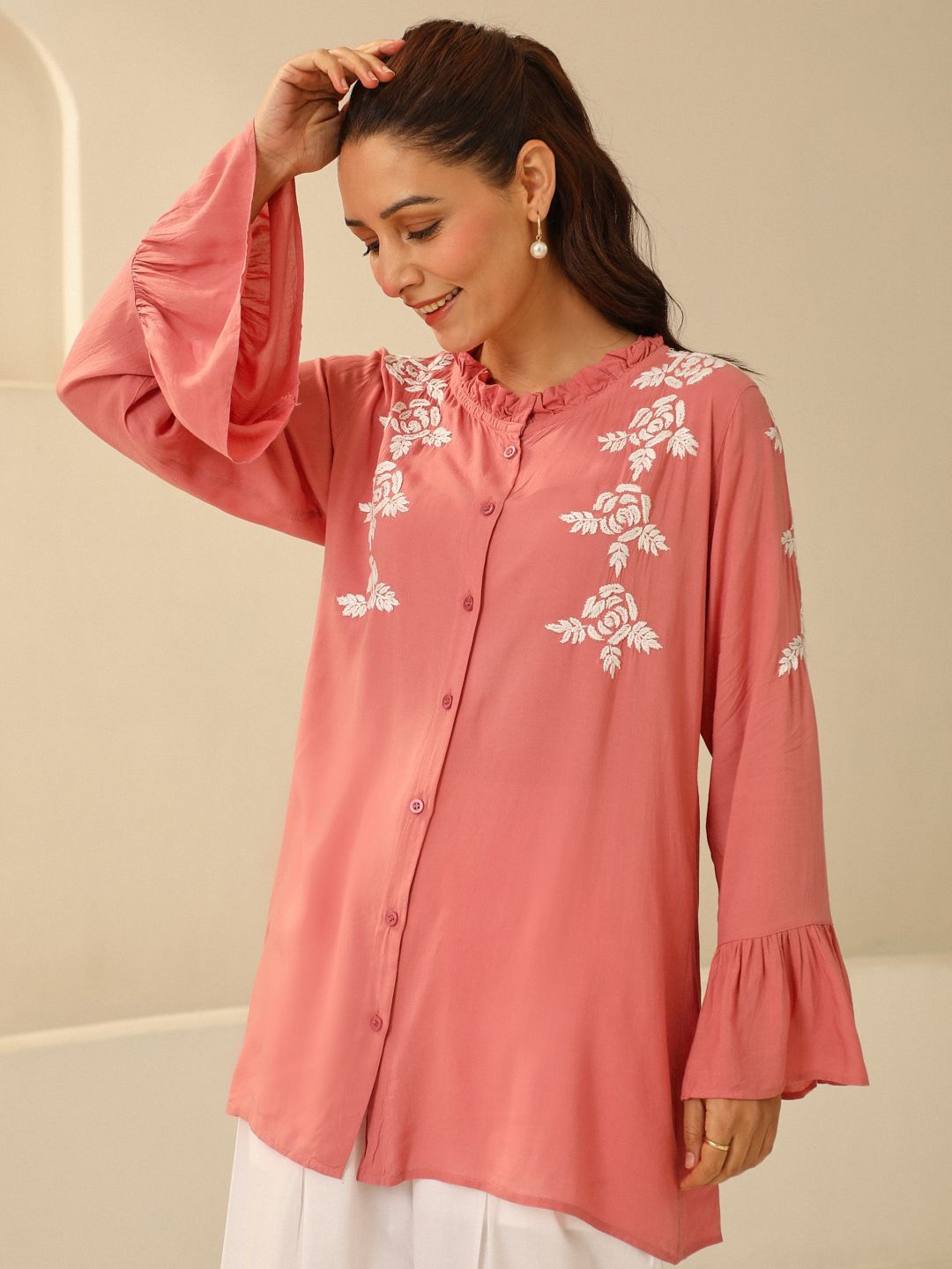 

House of Chikankari Women Woven Cotton Blend Chikankari Short Kurta Pink